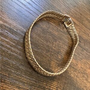 Elegant Gold Bracelet